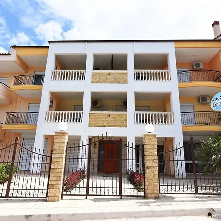 Eleonas Apartments Nea Moudania Exteriér fotografie
